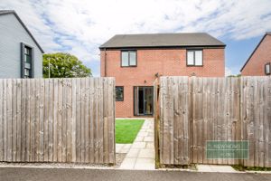 Photo 17- click for photo gallery